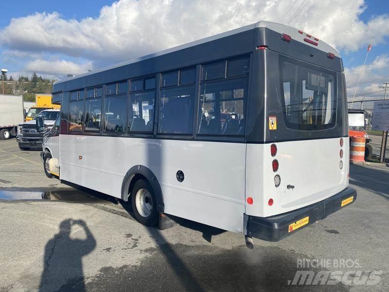 Chevrolet Express Mini autobusi