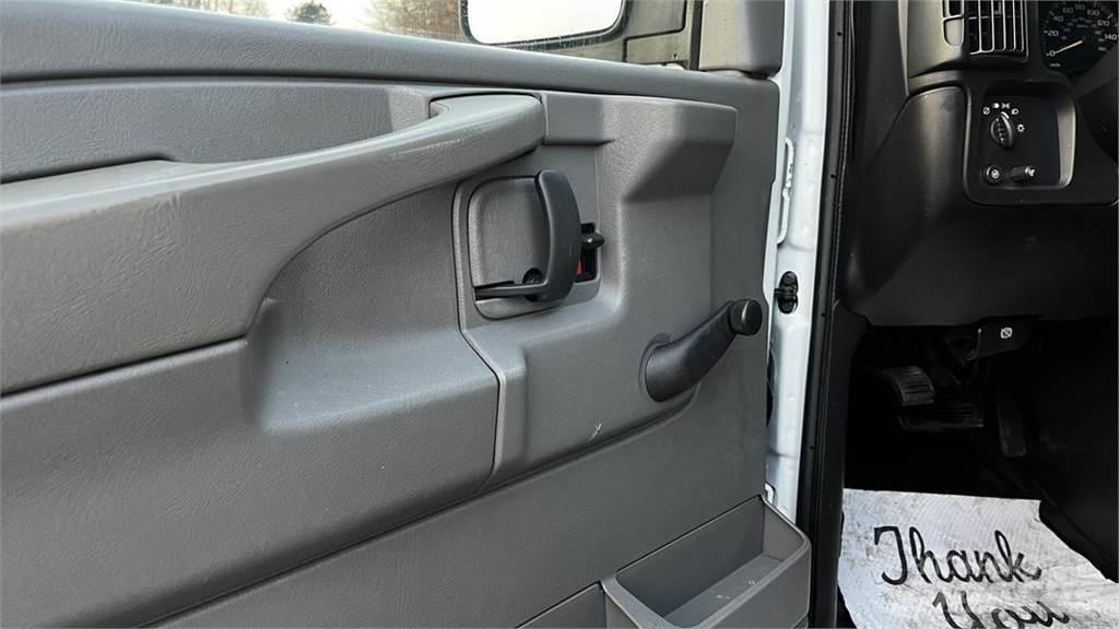 Chevrolet Express Dostavna vozila / kombiji