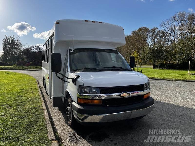Chevrolet Express Mini autobusi