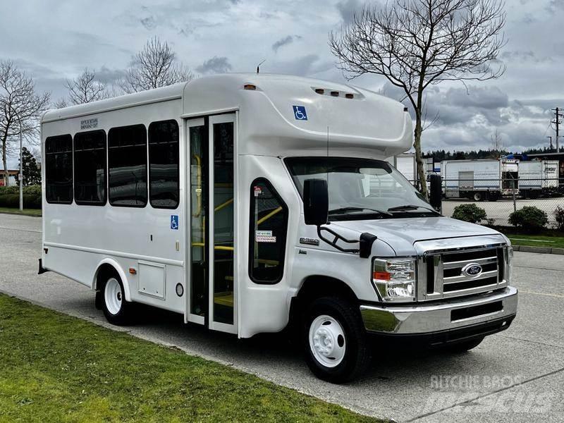 Ford Econoline Mini autobusi