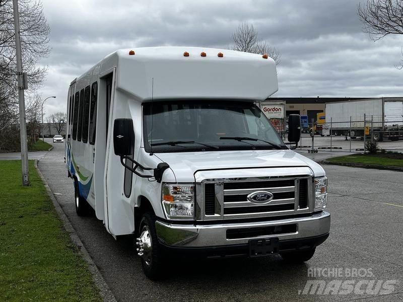 Ford Econoline Mini autobusi