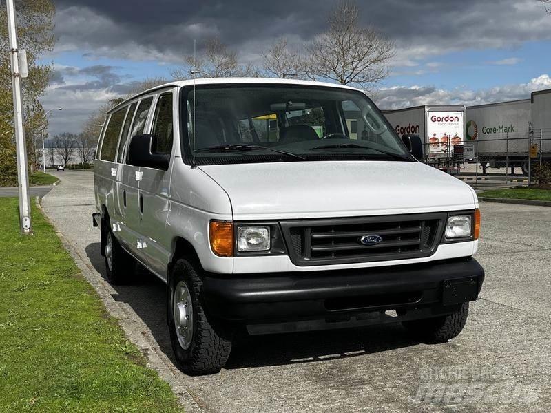 Ford Econoline Automobili