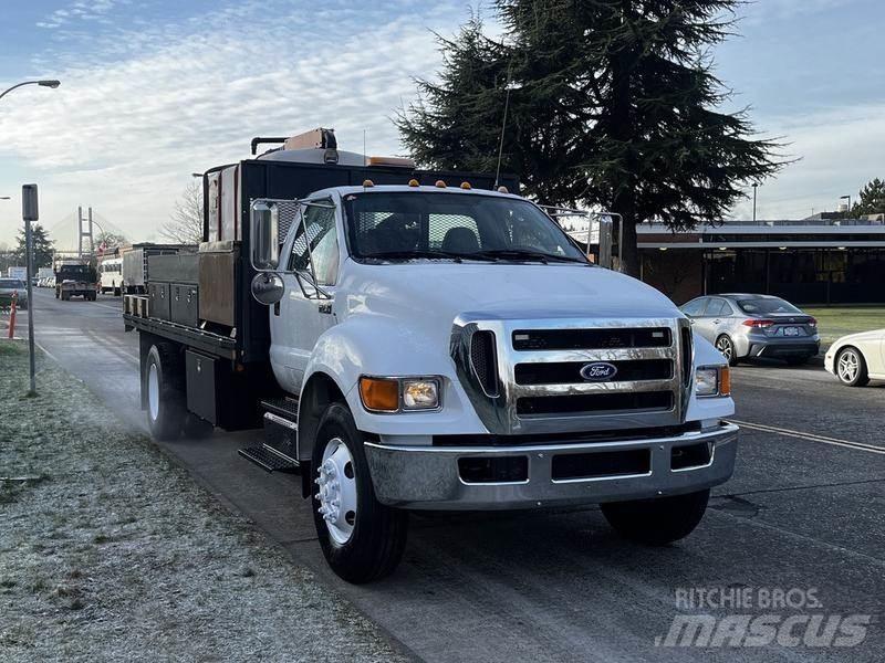 Ford F-750 Kamioni sa otvorenim sandukom