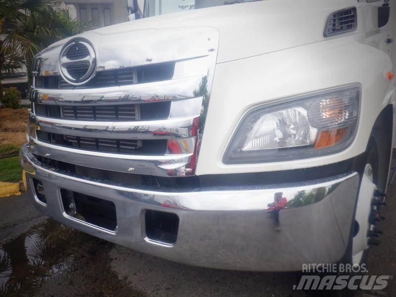 Hino 338 Komunalna vozila za opštu namenu