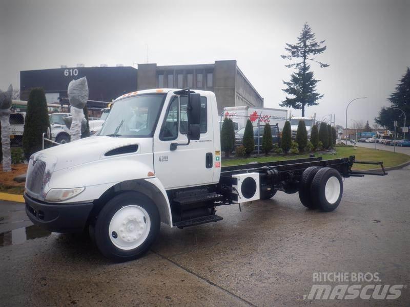 International 4300 Kamioni-šasije
