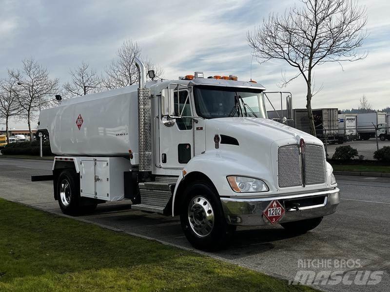 Kenworth T300 Kamioni cisterne