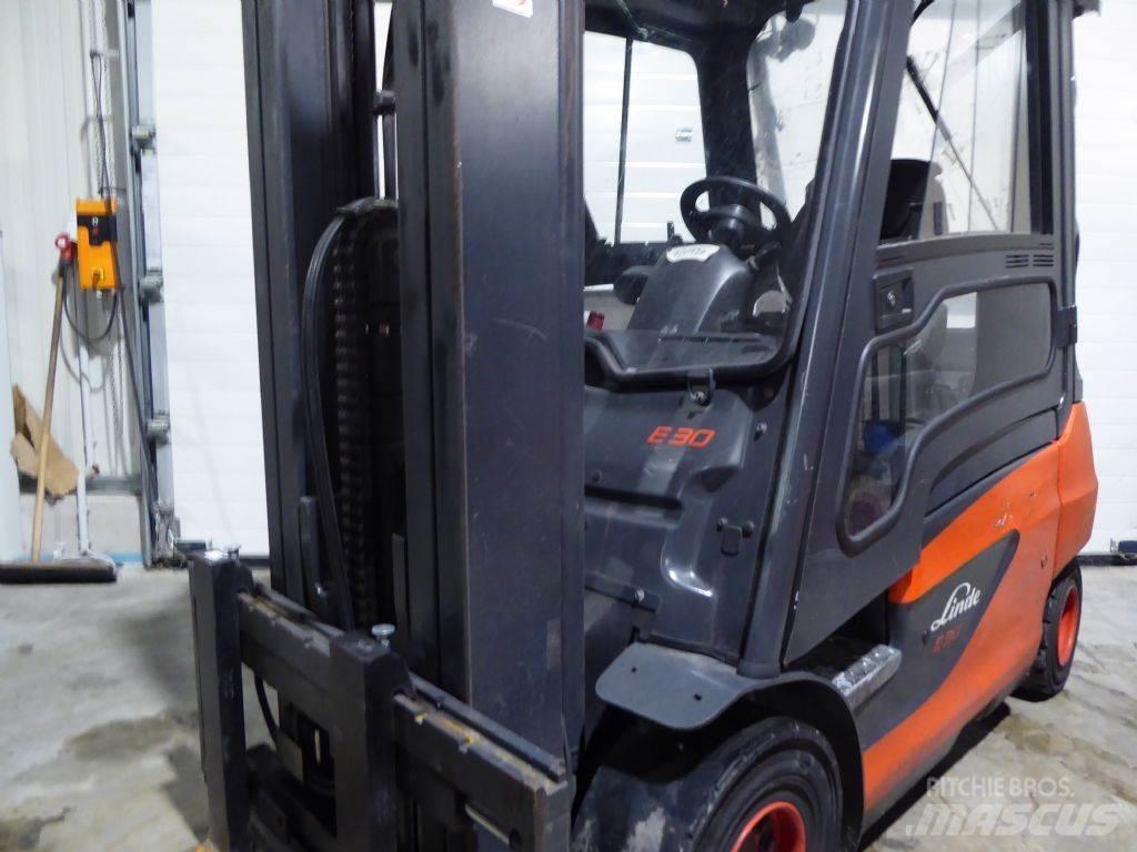 Linde E30-01 Električni viljuškari