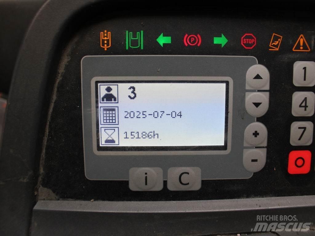 BT RRE 140 Viljuškari sa pomičnim stupom