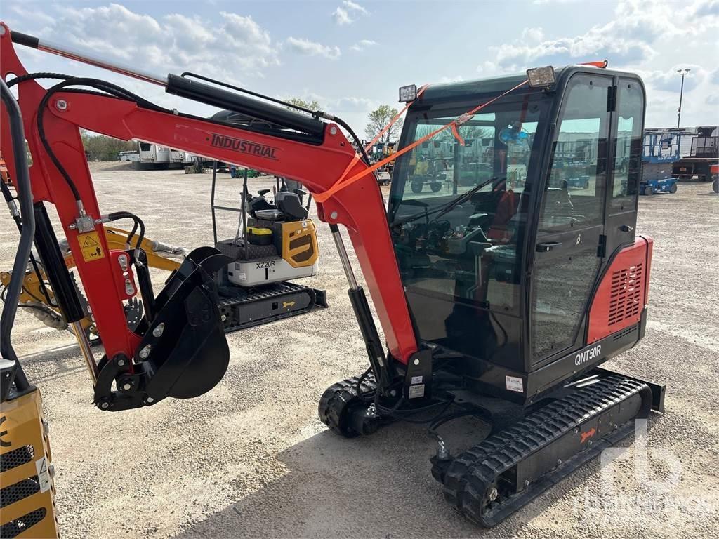 AGT QNT50R Mini bageri < 7t