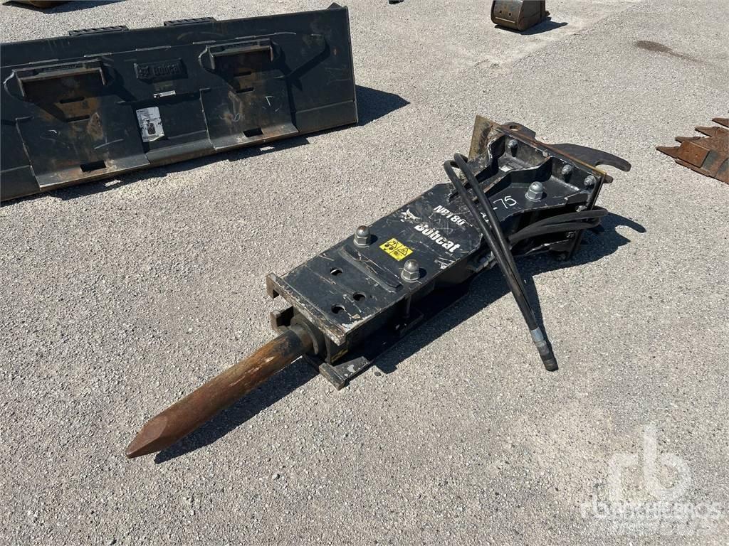 Bobcat NB180 Čekići
