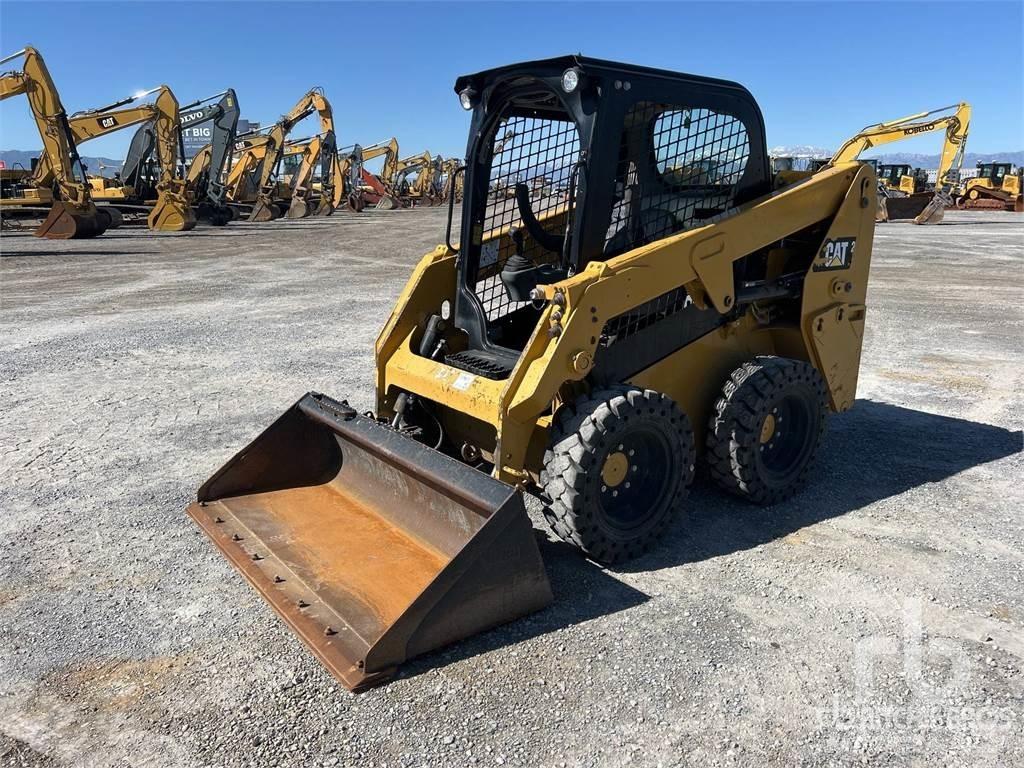 CAT 226D C1-H2 Skid steer mini utovarivači