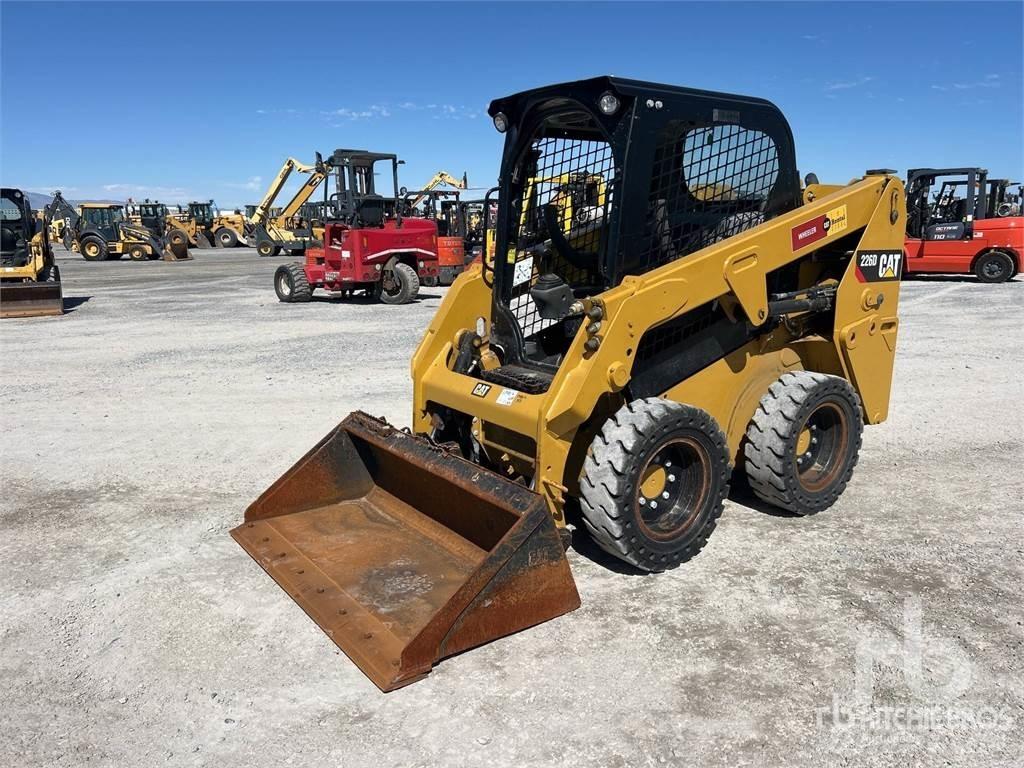 CAT 226D C1-H2 Skid steer mini utovarivači