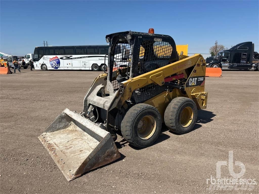 CAT 236D Skid steer mini utovarivači