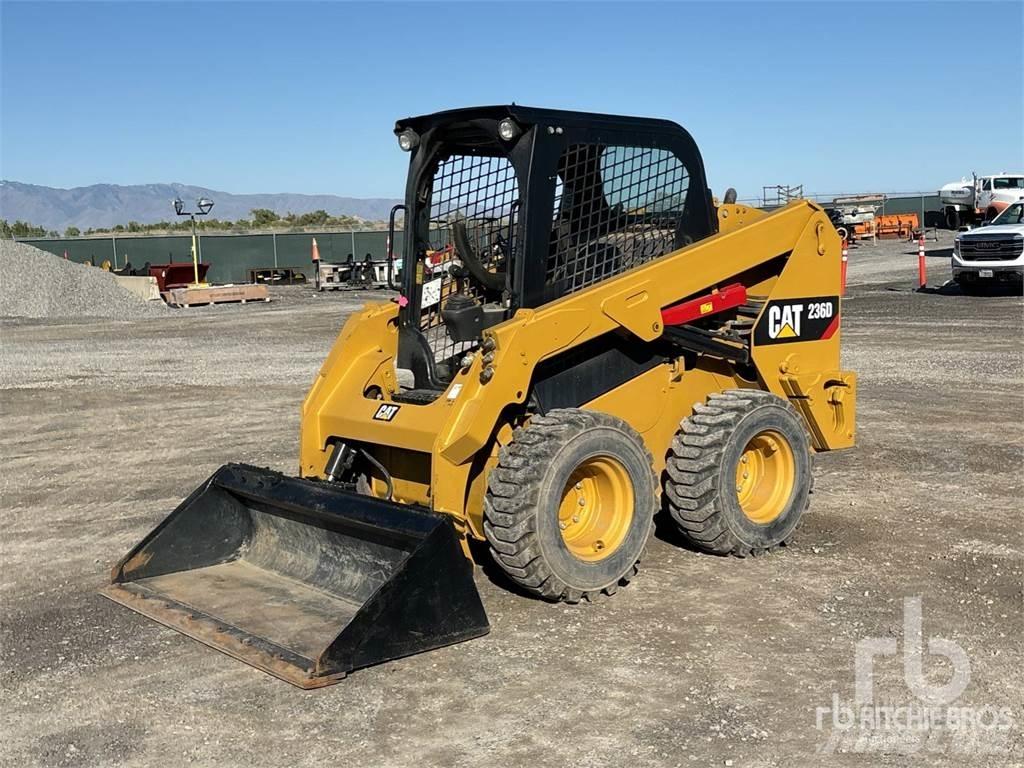 CAT 236D Skid steer mini utovarivači