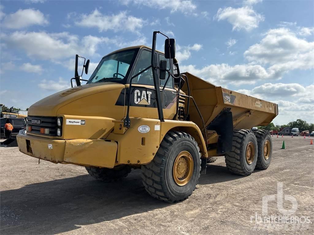 CAT 725 Zglobni damperi