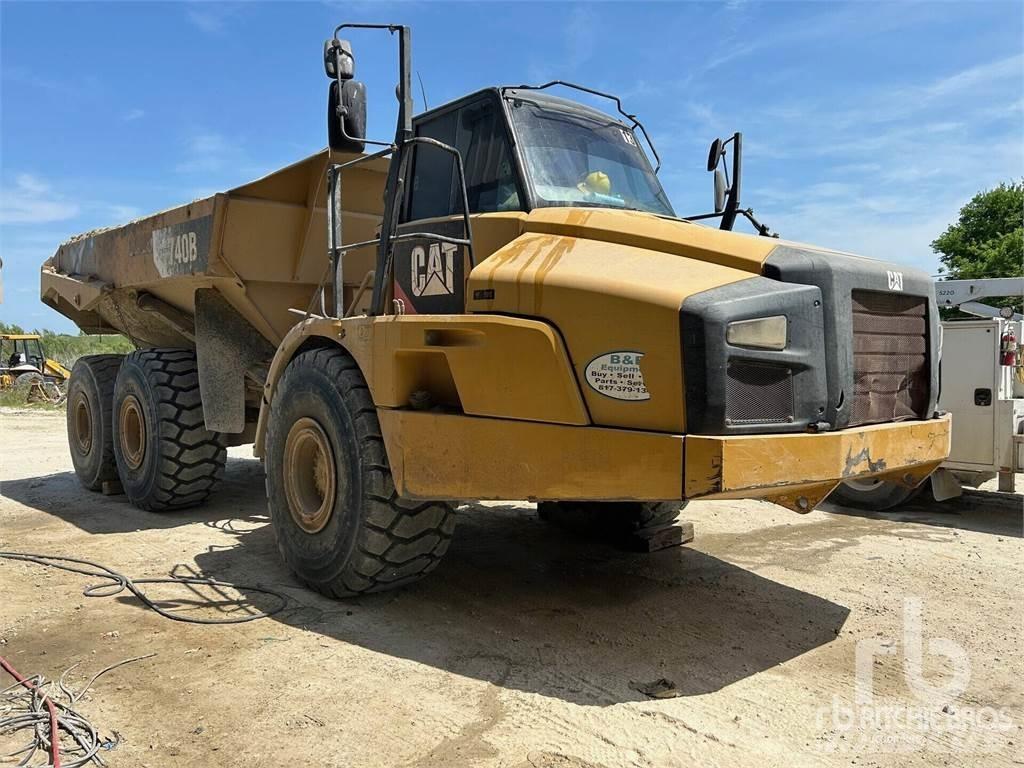 CAT 740B Zglobni damperi