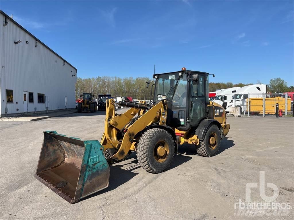 CAT 906M Utovarivači na točkove