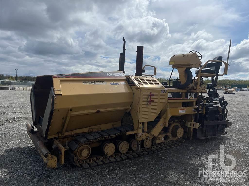 CAT AP-650B Asfaltni finišeri