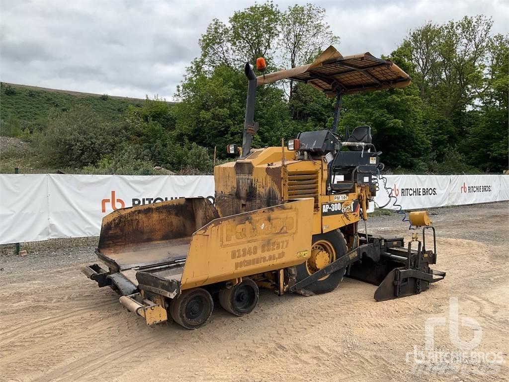 CAT AP300D Asfaltni finišeri