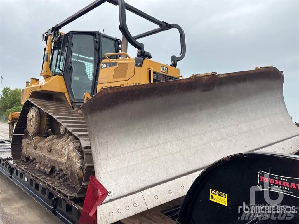 CAT D6N XL Buldožeri guseničari