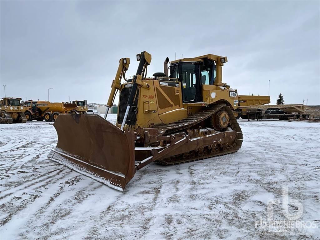 CAT D8T Buldožeri guseničari