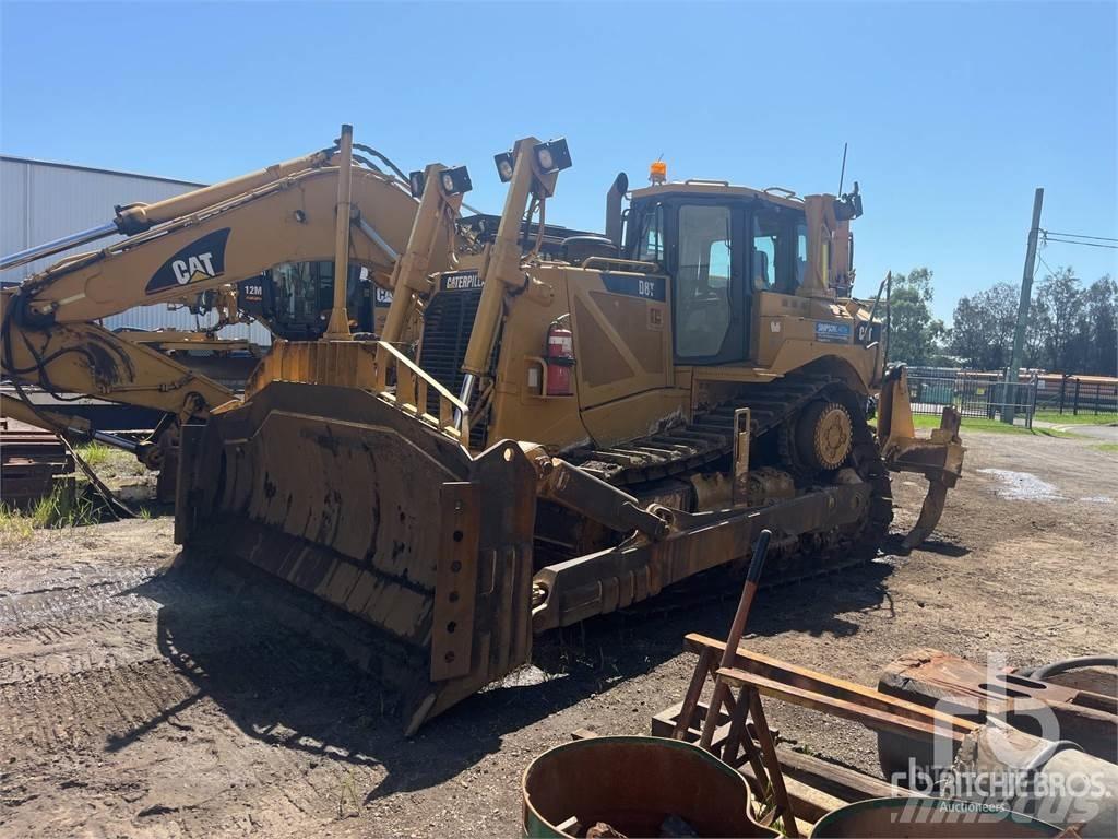 CAT D8T Buldožeri guseničari