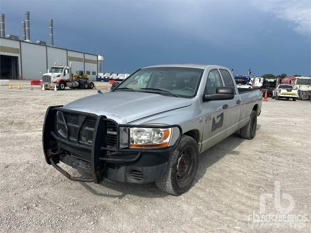 Dodge RAM 2500 Pik up kamioni