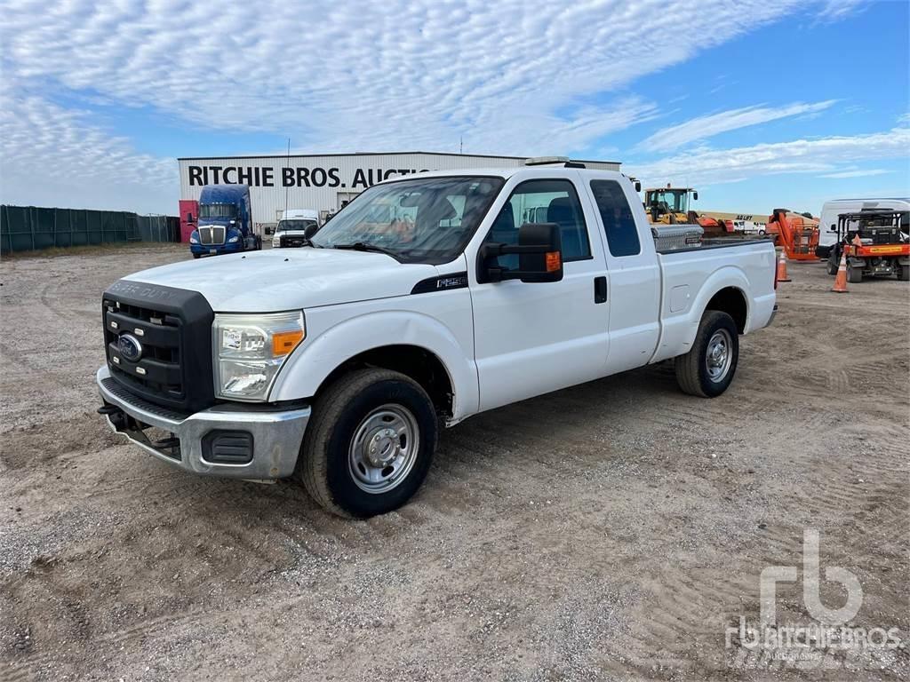 Ford F-250 Pik up kamioni