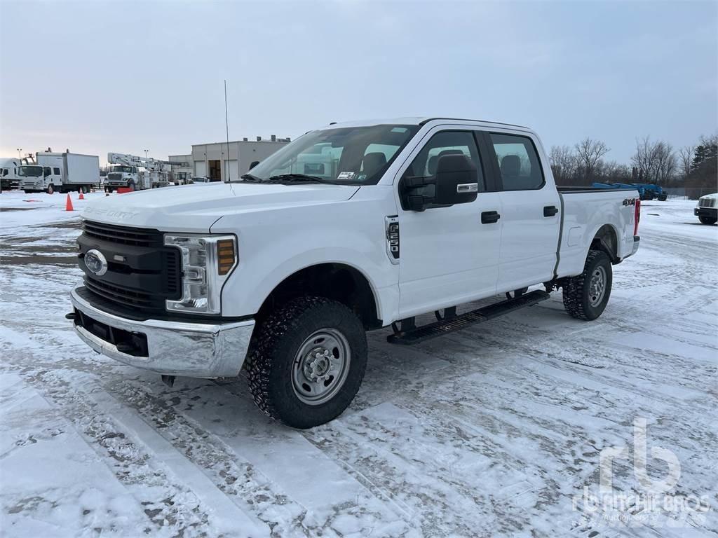 Ford F-250 Pik up kamioni