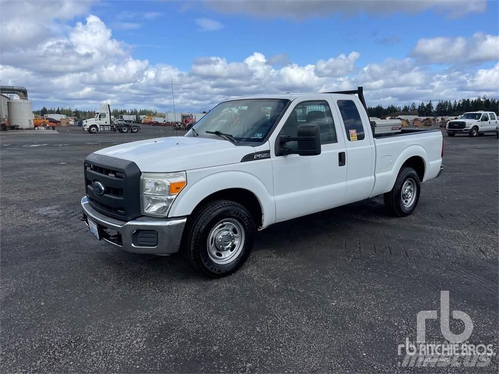 Ford F-250 Pik up kamioni