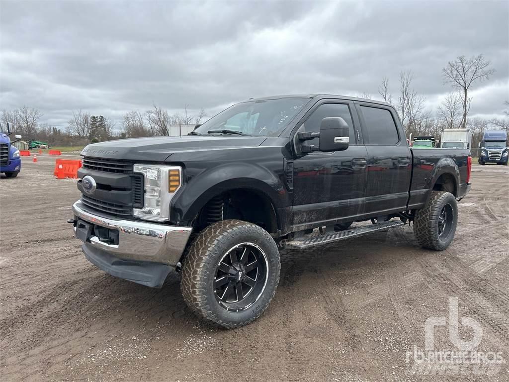 Ford F-250 Pik up kamioni