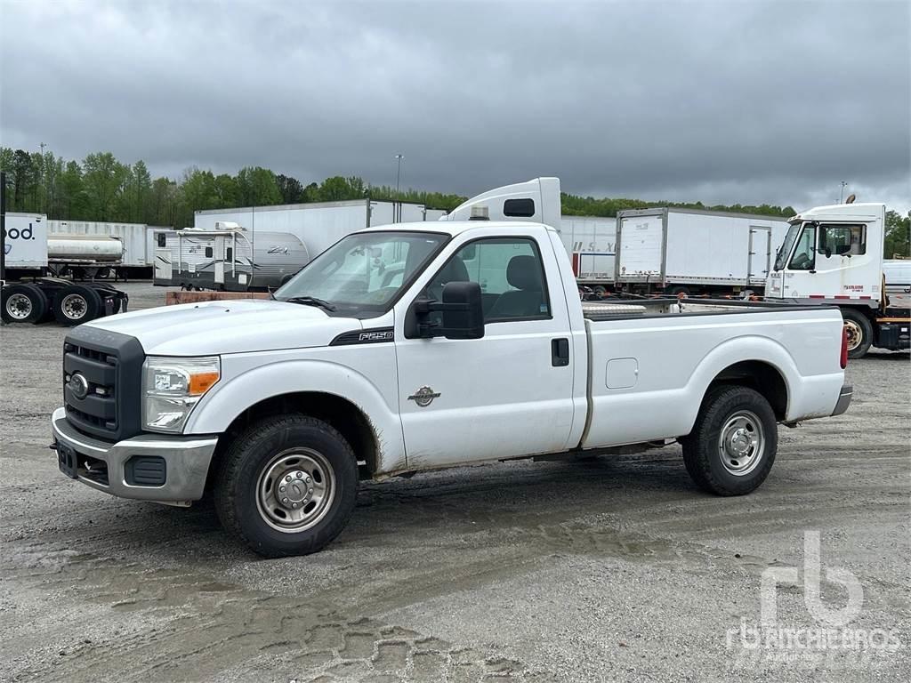 Ford F-250 Pik up kamioni