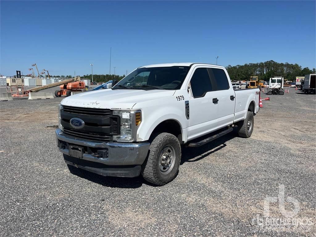 Ford F-250 Pik up kamioni