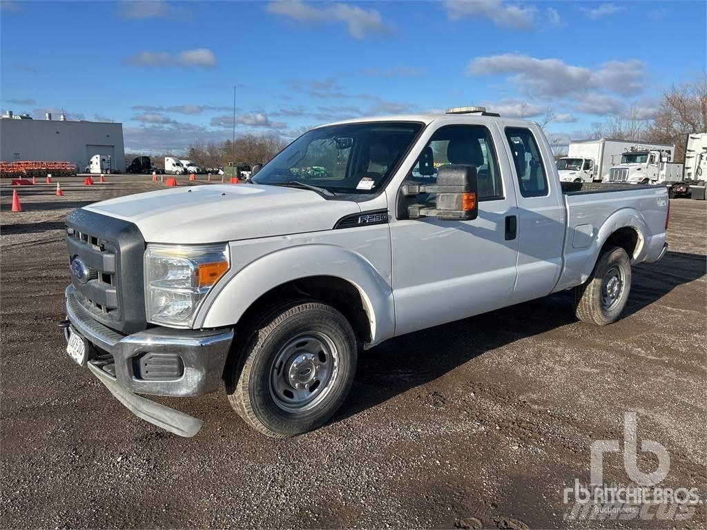 Ford F-250 Pik up kamioni