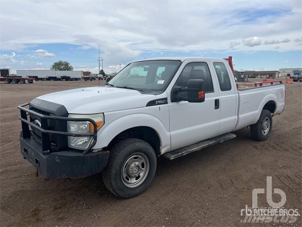 Ford F-250 Pik up kamioni