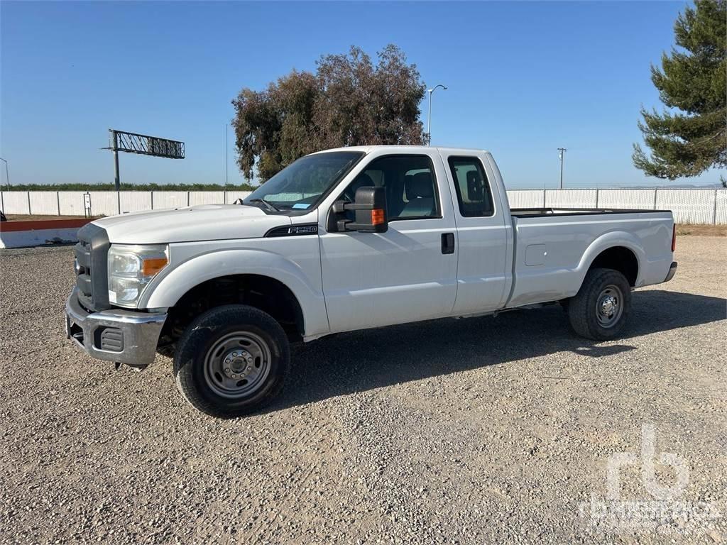Ford F-250 Pik up kamioni