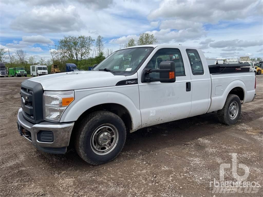 Ford F-250 Pik up kamioni