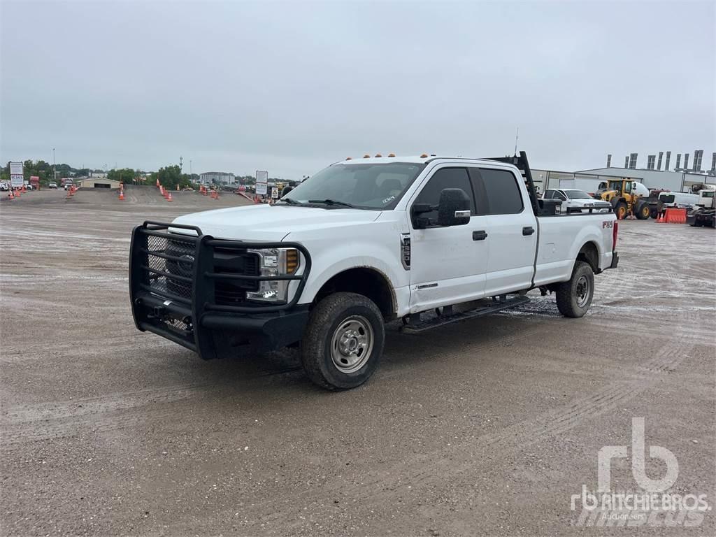 Ford F-350 Pik up kamioni