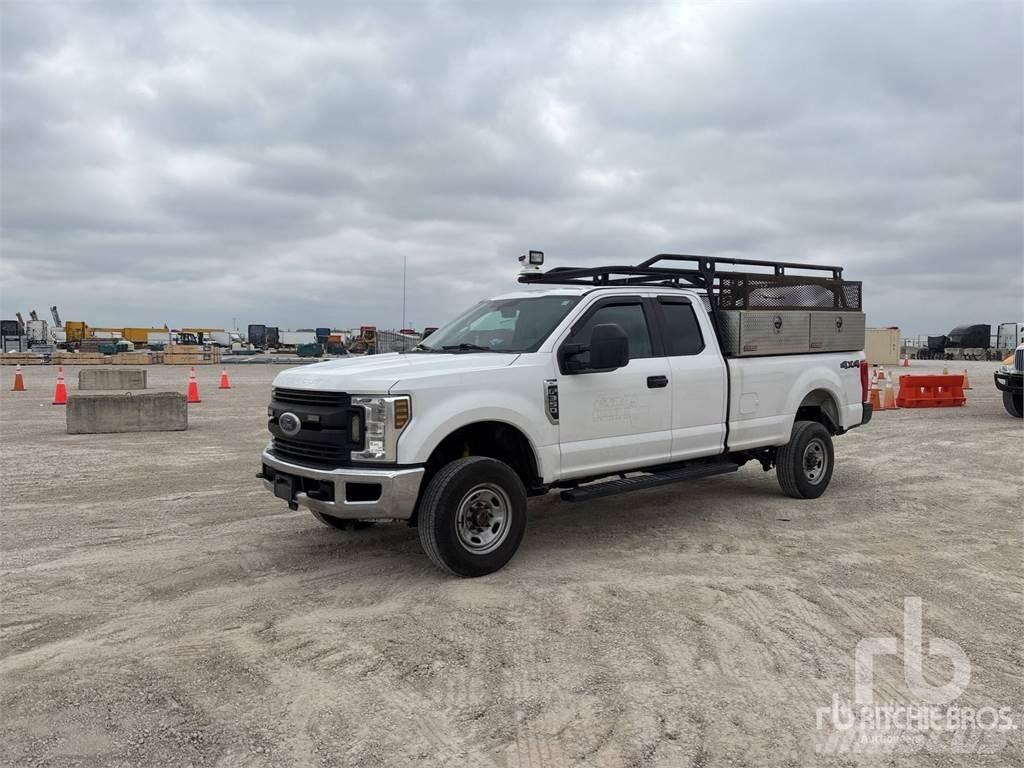 Ford F-350 Pik up kamioni