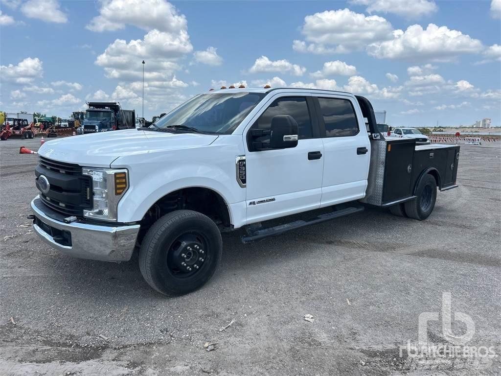 Ford F-350 Kamioni sa otvorenim sandukom