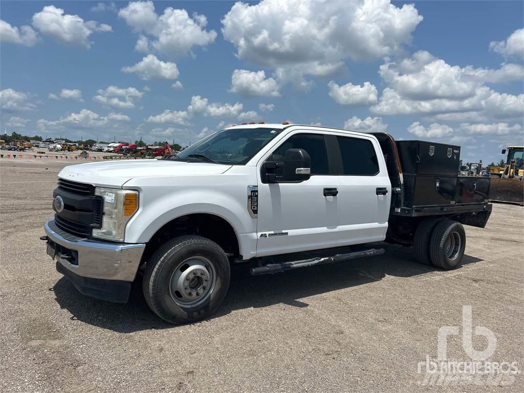 Ford F-350 Kamioni sa otvorenim sandukom