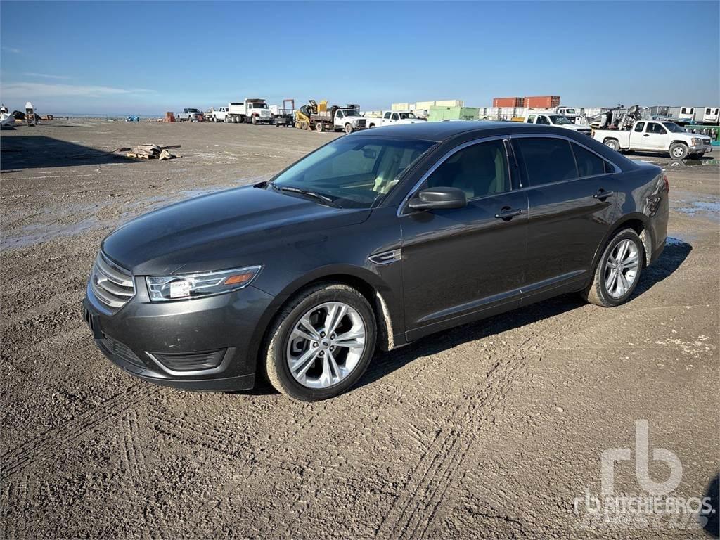 Ford TAURUS Automobili