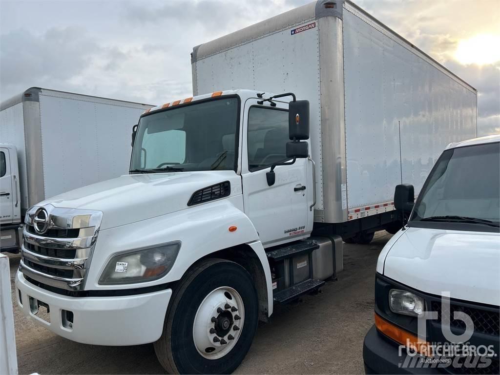 Hino 268 Dostavna vozila / kombiji