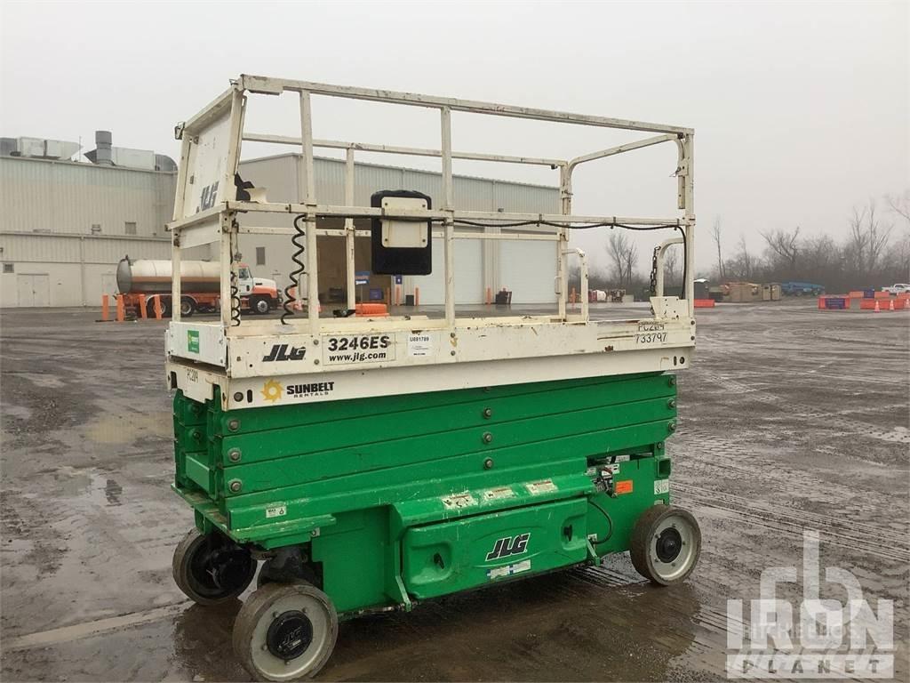 JLG 3246ES Makazaste platforme
