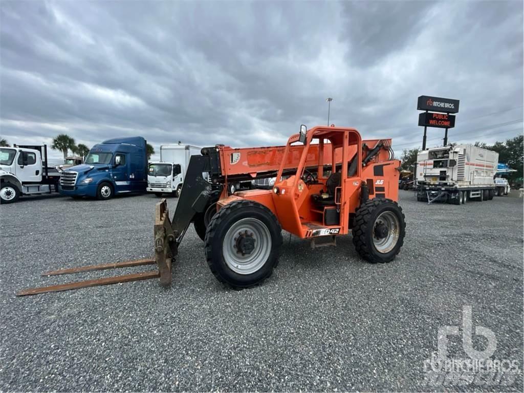 JLG 8042 Teleskopski viljuškari