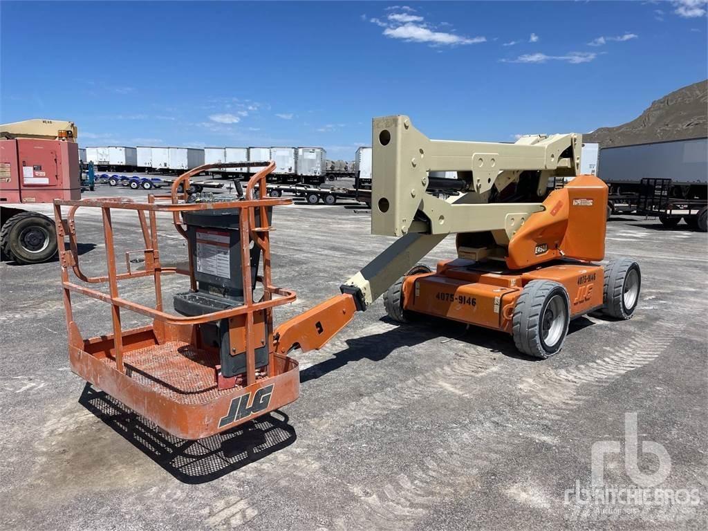 JLG E450A Zglobne podizne platforme