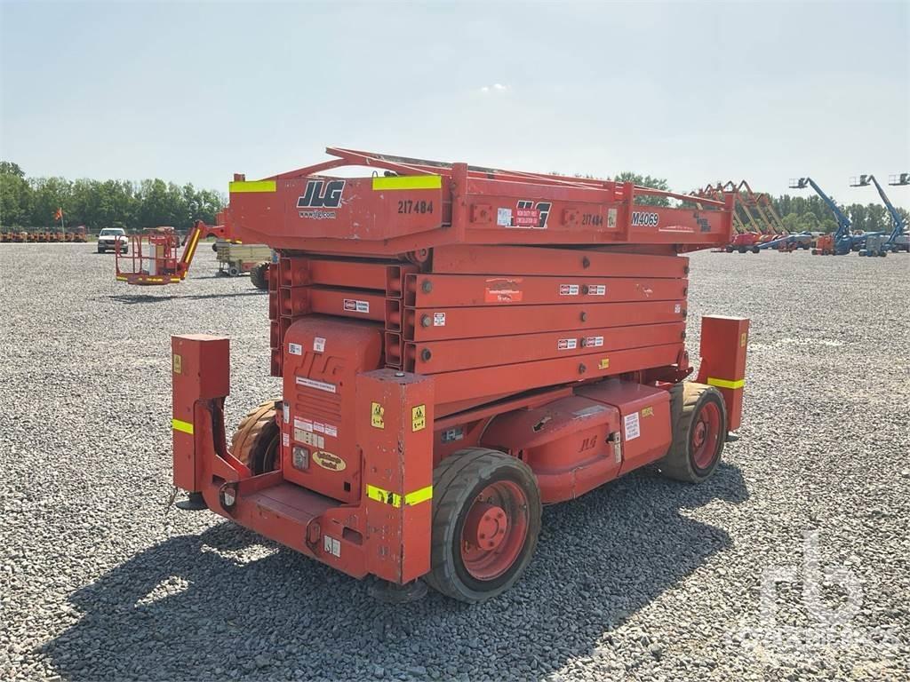 JLG M4069LE Makazaste platforme