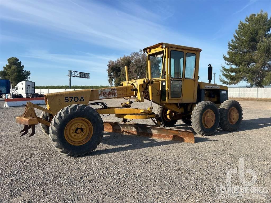 John Deere 570A Grejderi