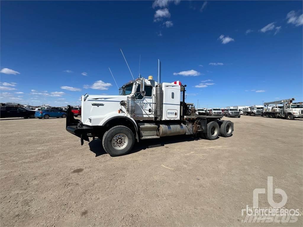 Kenworth C500B Kamioni sa ravan platformom / vitlom