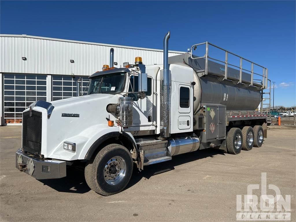 Kenworth T800 Kamioni cisterne